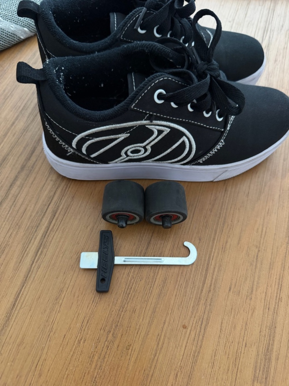 Heelys - Picture 4 of 5
